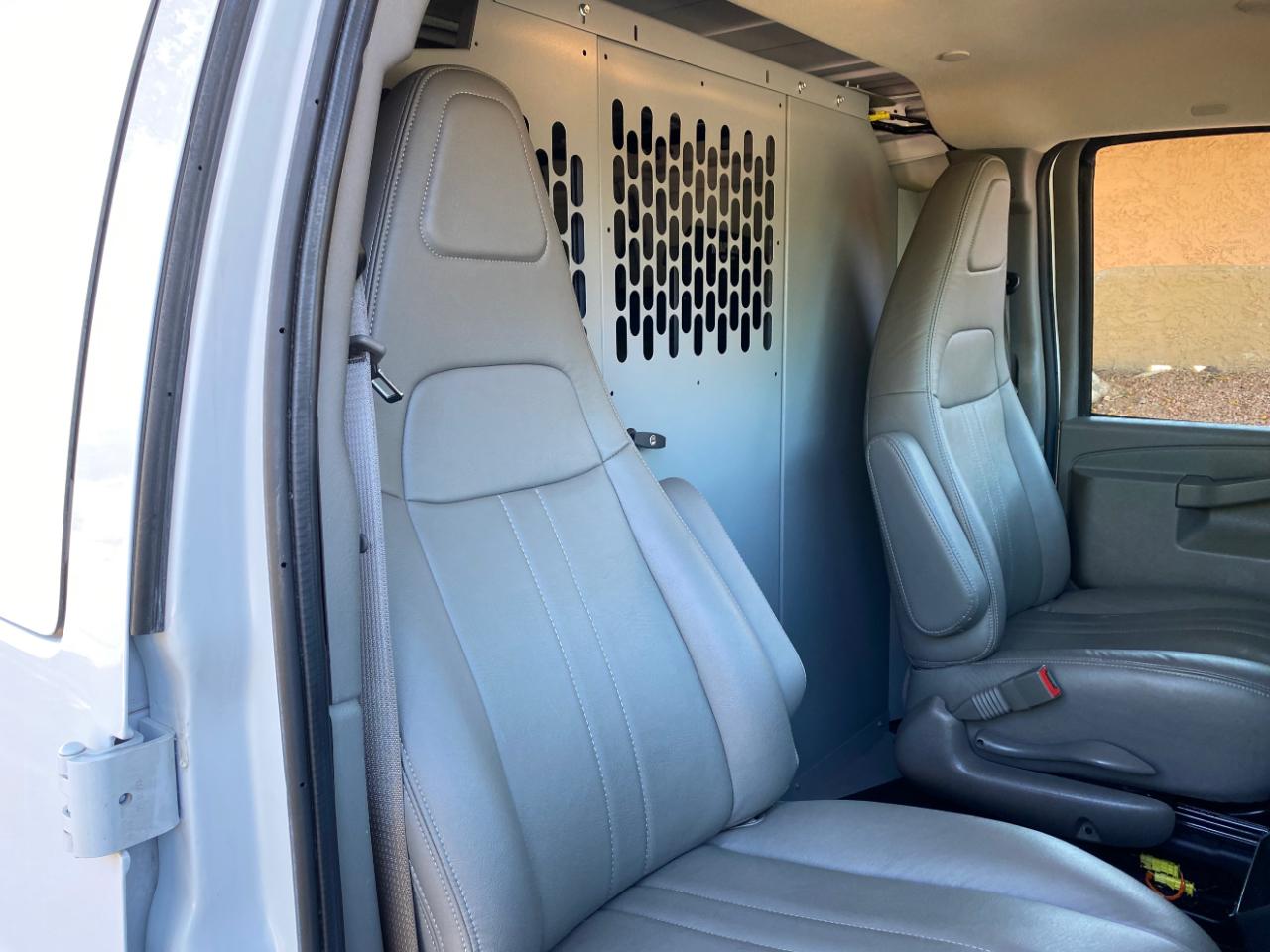 Chevrolet Express Cargo Van RWD 2500 135" 2021