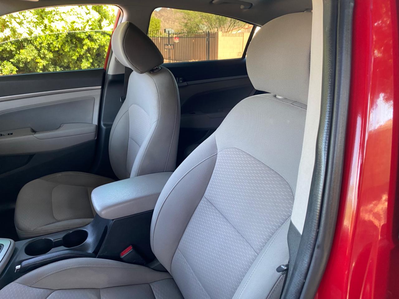 Hyundai Elantra Value Edition IVT 2020