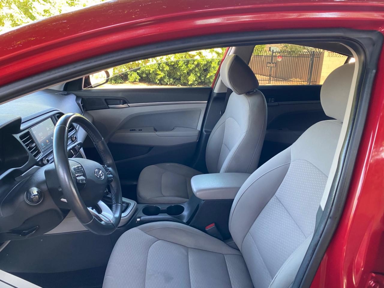 Hyundai Elantra Value Edition IVT 2020