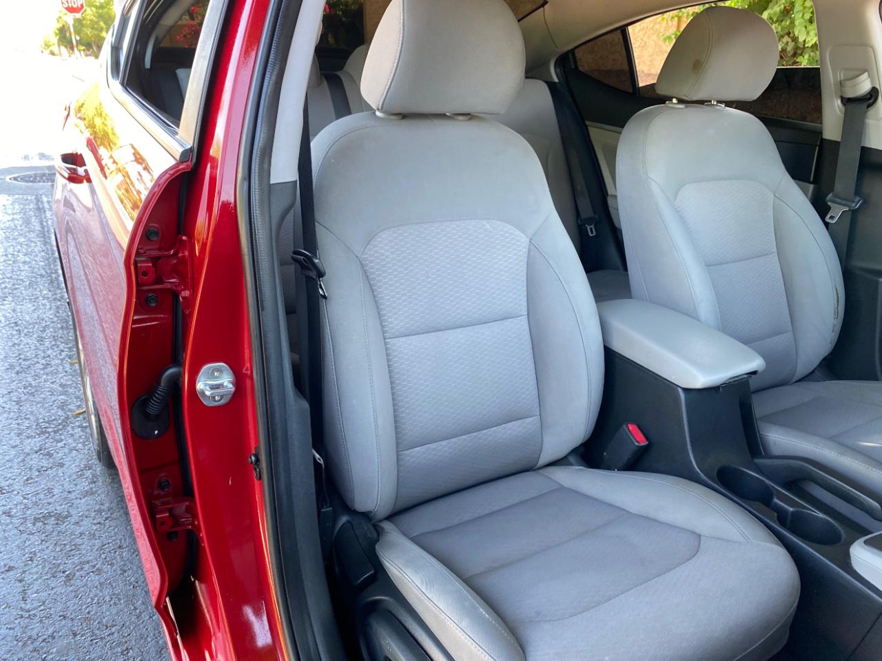 Hyundai Elantra Value Edition IVT 2020