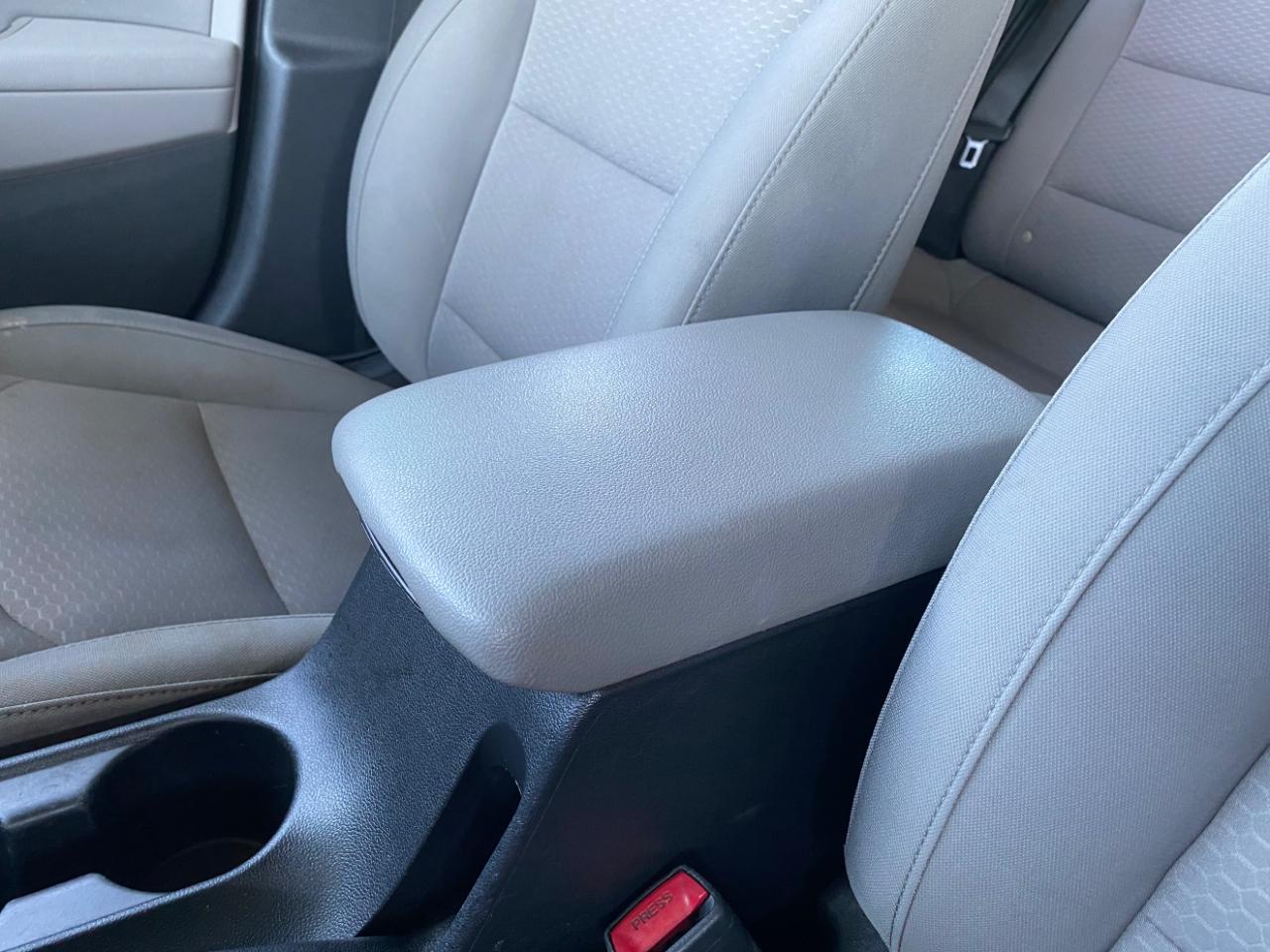 Hyundai Elantra Value Edition IVT 2020