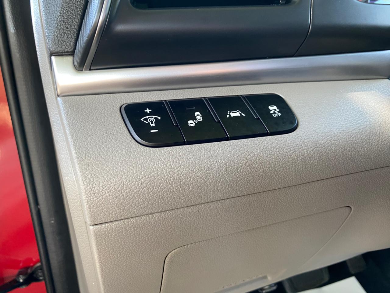 Hyundai Elantra Value Edition IVT 2020
