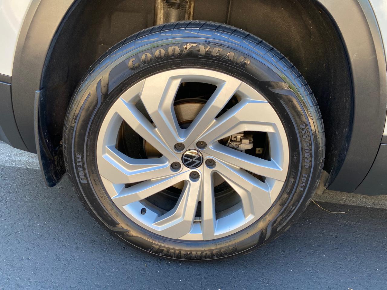 Volkswagen Atlas 3.6L V6 SE w/Technology 4MOTION 2022