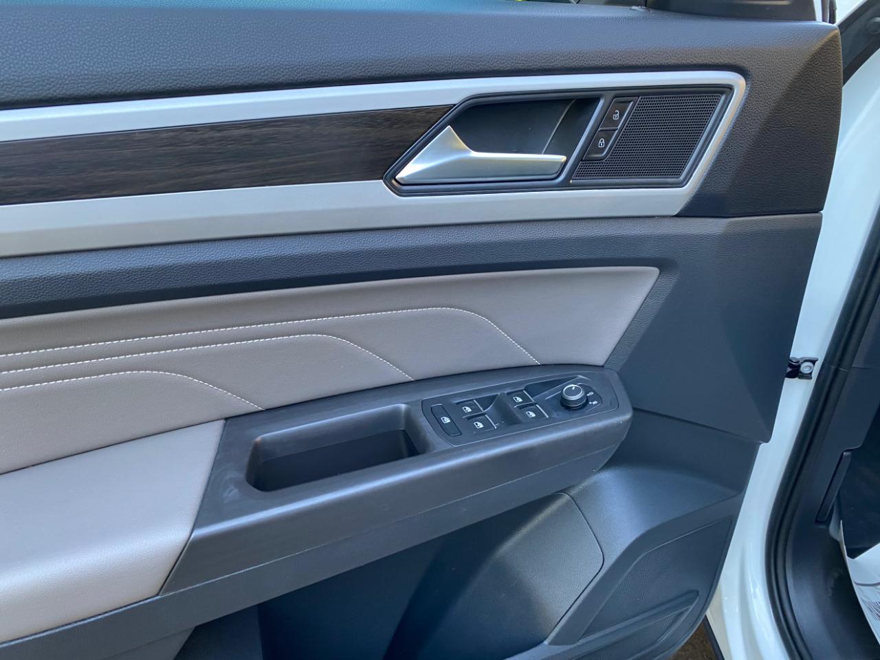 Volkswagen Atlas 3.6L V6 SE w/Technology 4MOTION 2022
