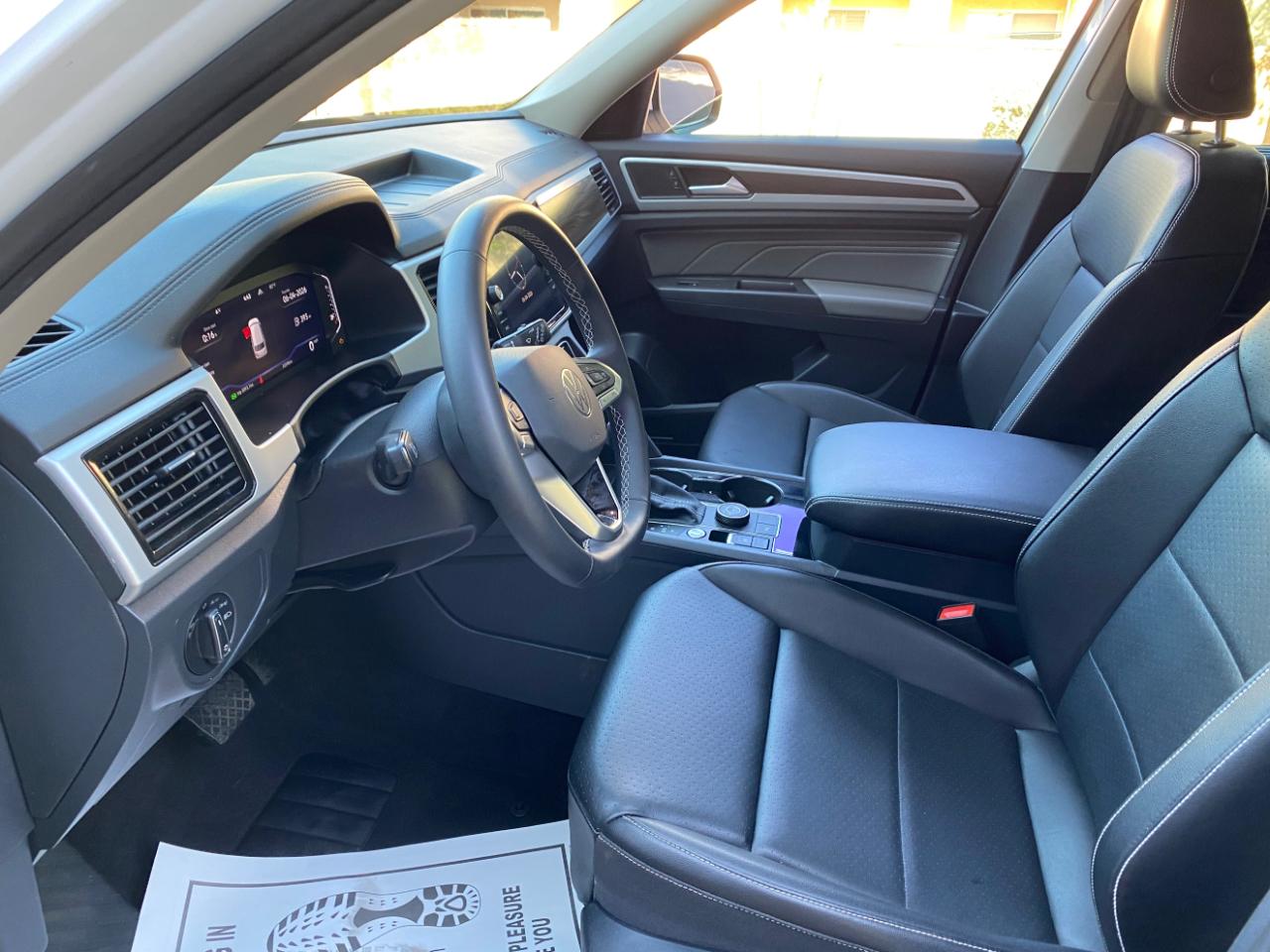 Volkswagen Atlas 3.6L V6 SE w/Technology 4MOTION 2022