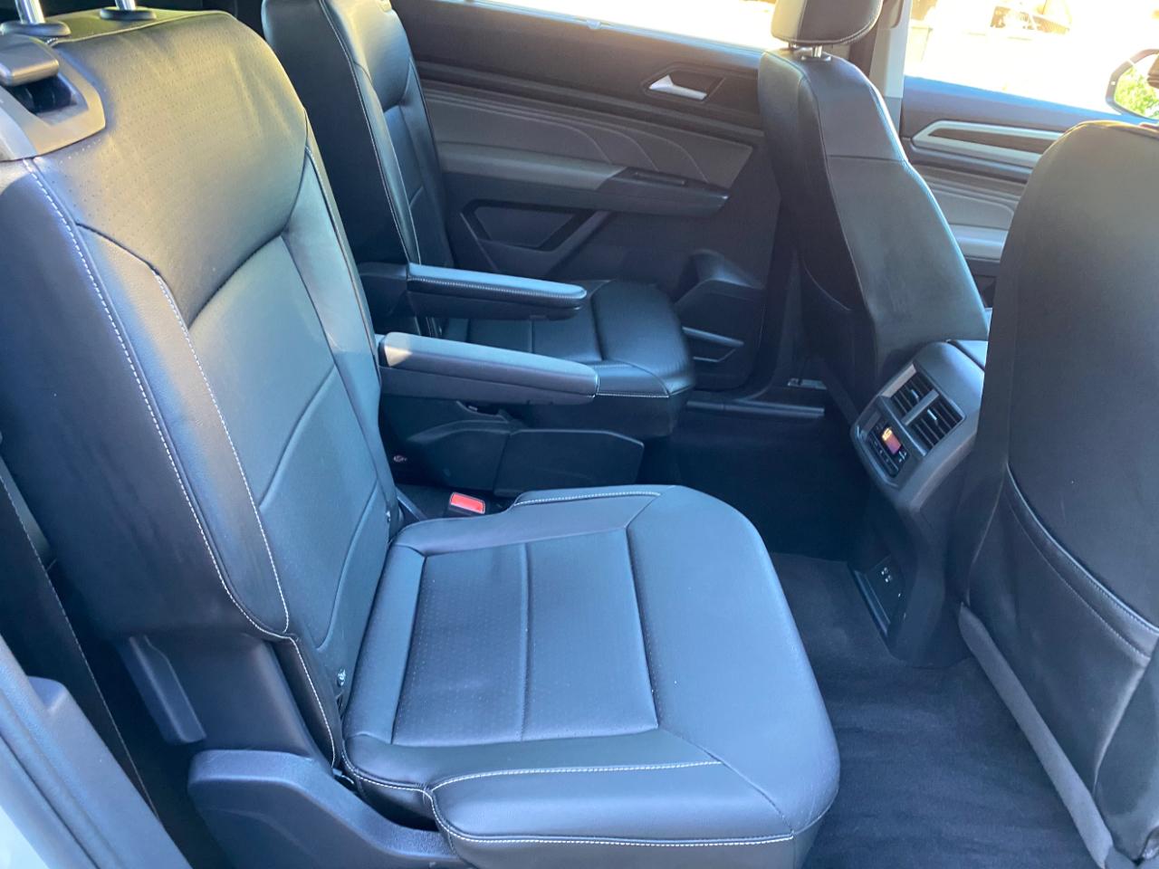 Volkswagen Atlas 3.6L V6 SE w/Technology 4MOTION 2022