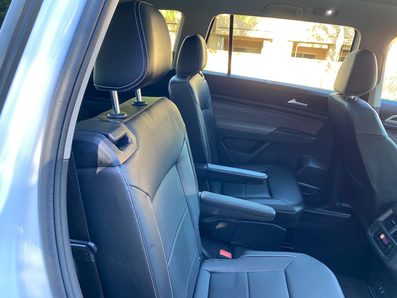 Volkswagen Atlas 3.6L V6 SE w/Technology 4MOTION 2022