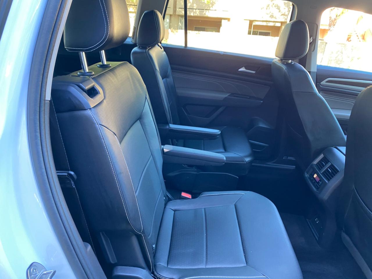 Volkswagen Atlas 3.6L V6 SE w/Technology 4MOTION 2022