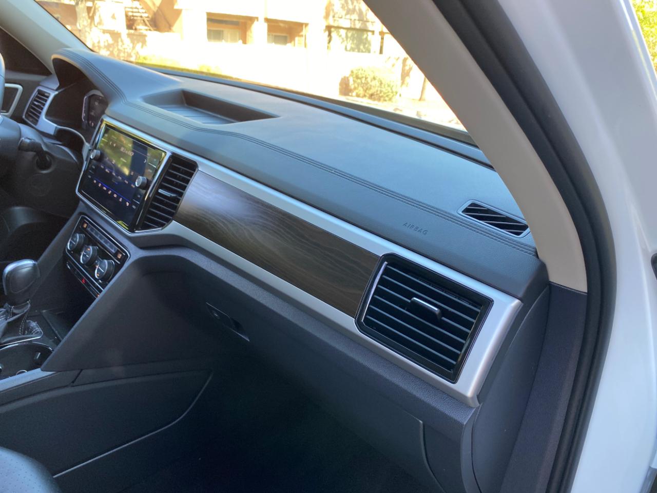 Volkswagen Atlas 3.6L V6 SE w/Technology 4MOTION 2022
