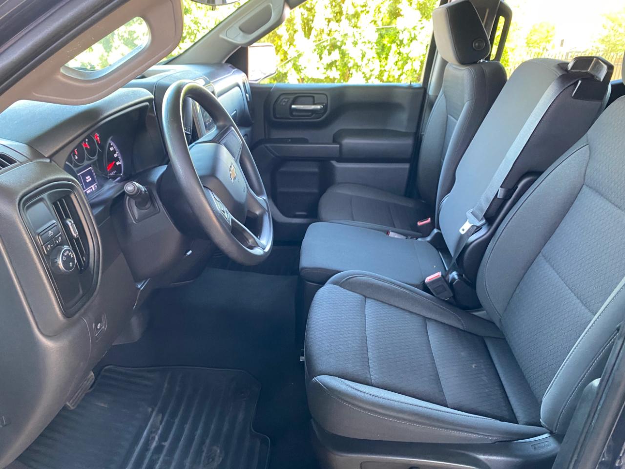 Chevrolet Silverado 1500 2WD Crew Cab 147" Custom 2023
