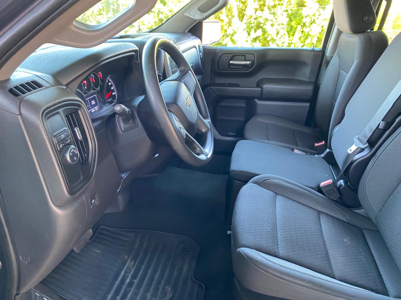 Chevrolet Silverado 1500 2WD Crew Cab 147" Custom 2023