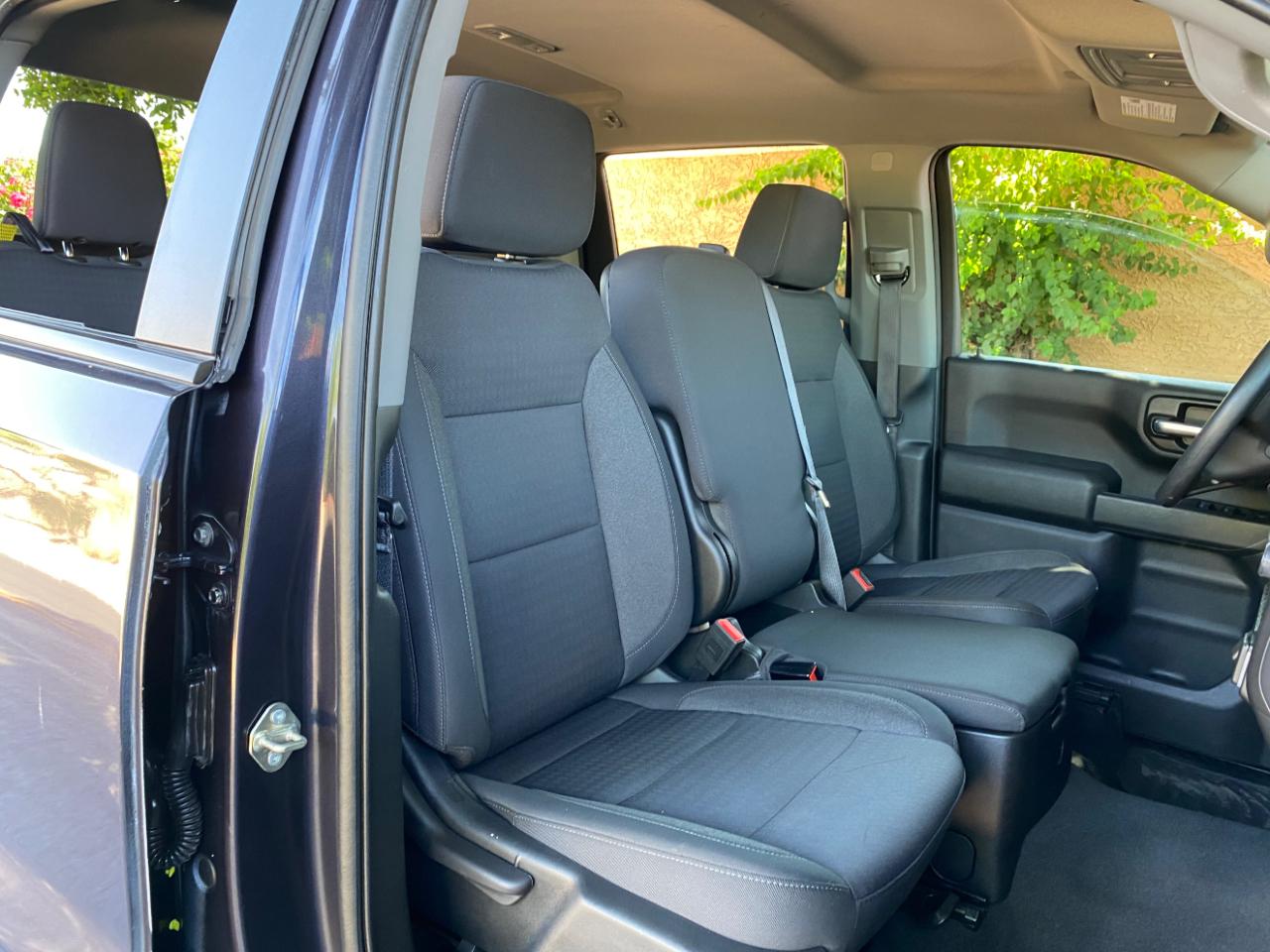 Chevrolet Silverado 1500 2WD Crew Cab 147" Custom 2023