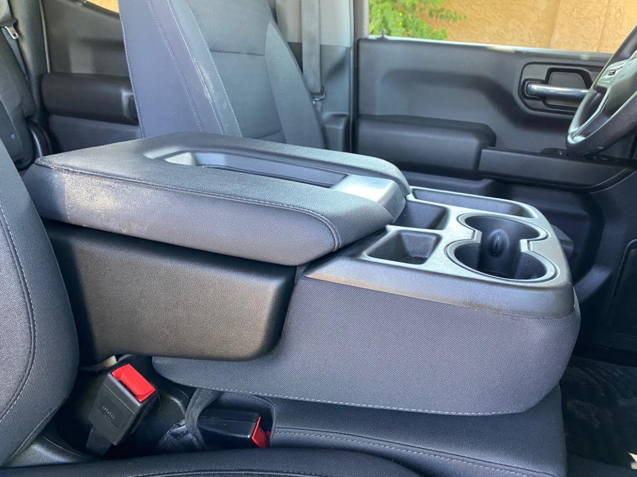 Chevrolet Silverado 1500 2WD Crew Cab 147" Custom 2023
