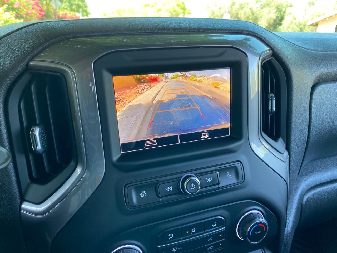 Chevrolet Silverado 1500 2WD Crew Cab 147" Custom 2023