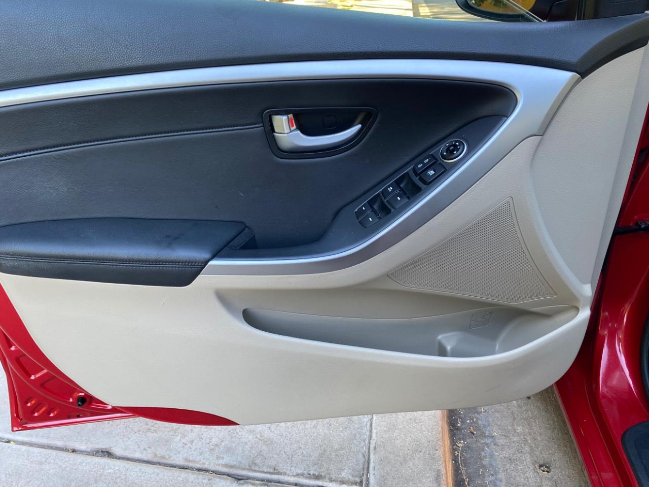 Hyundai Elantra GT 5dr HB Auto 2013