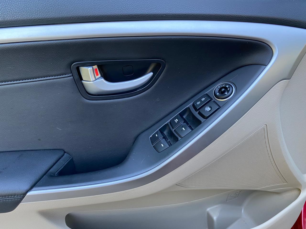 Hyundai Elantra GT 5dr HB Auto 2013