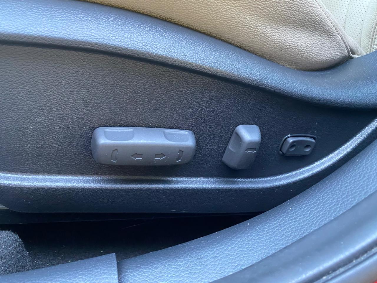 Hyundai Elantra GT 5dr HB Auto 2013
