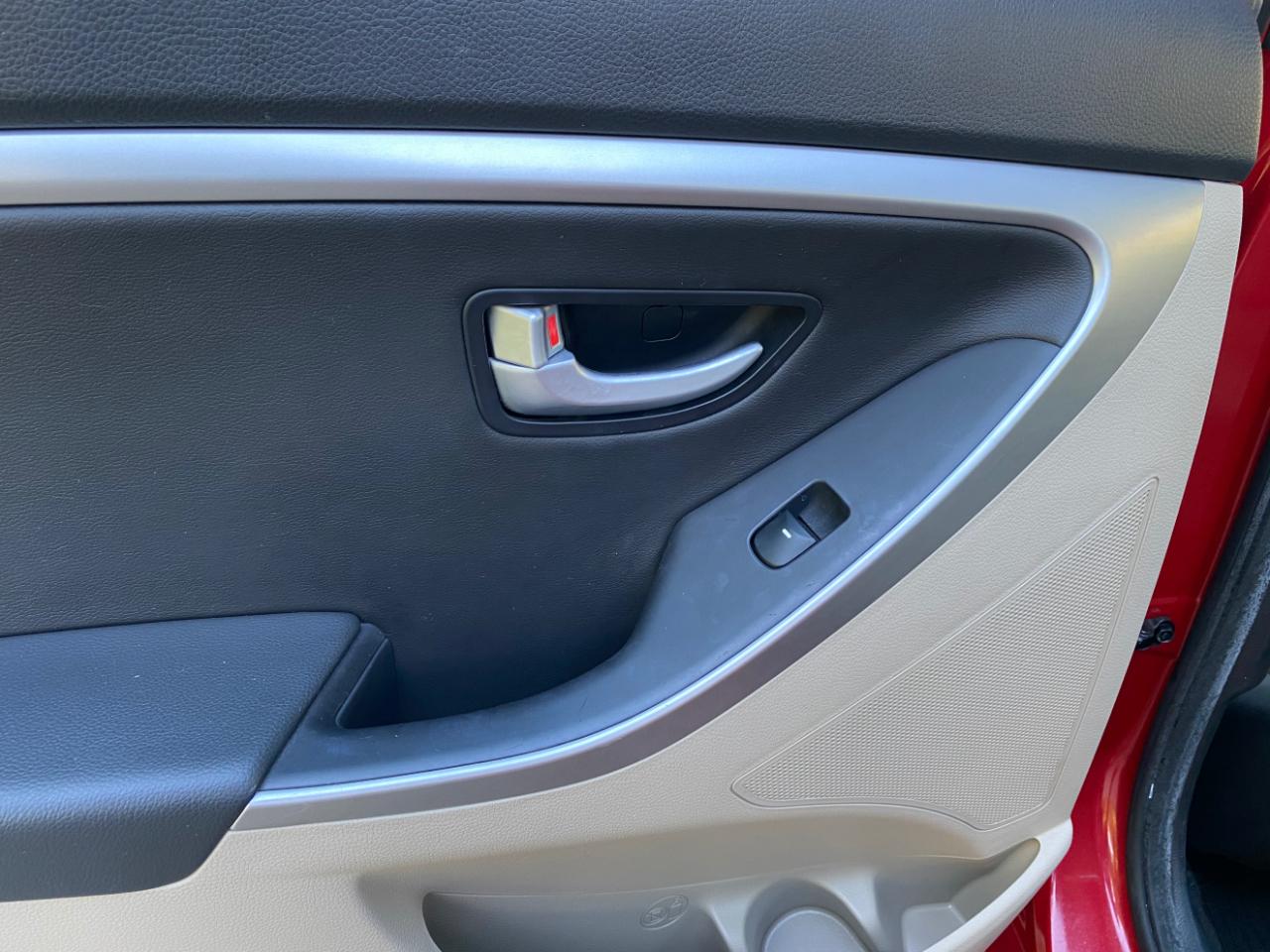Hyundai Elantra GT 5dr HB Auto 2013