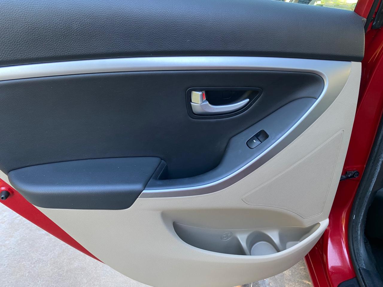 Hyundai Elantra GT 5dr HB Auto 2013