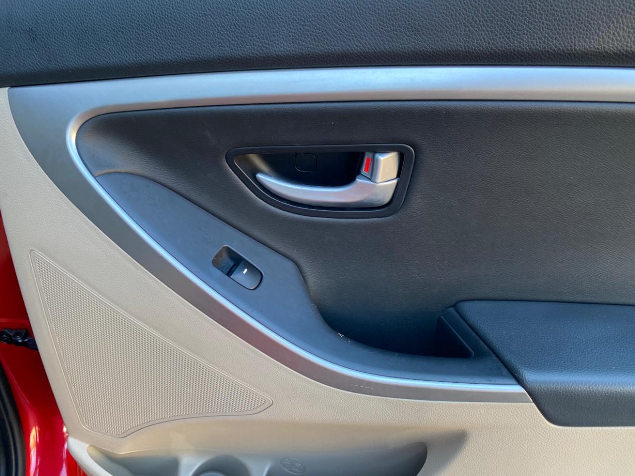 Hyundai Elantra GT 5dr HB Auto 2013