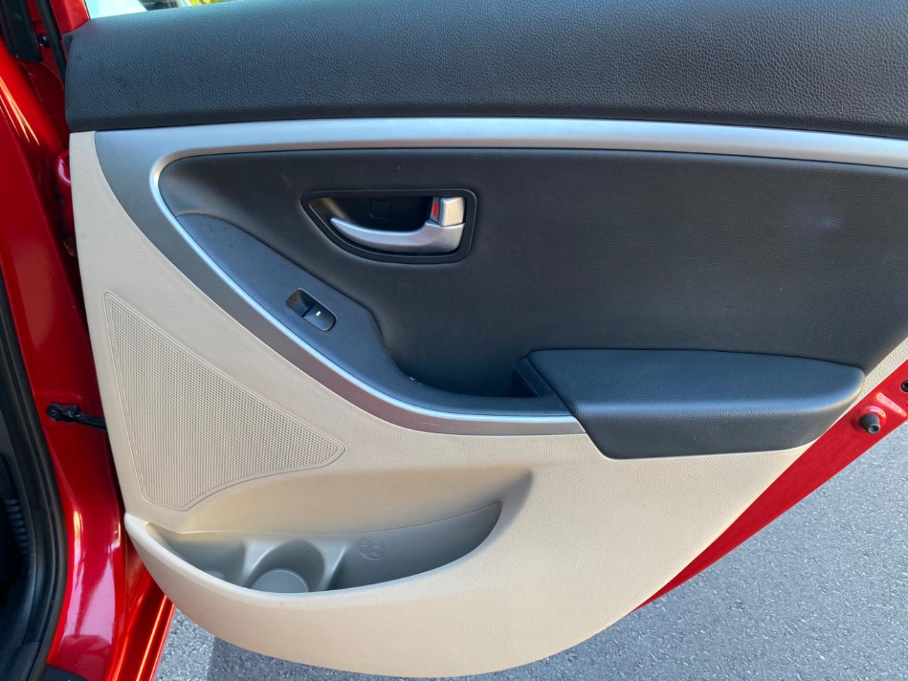Hyundai Elantra GT 5dr HB Auto 2013
