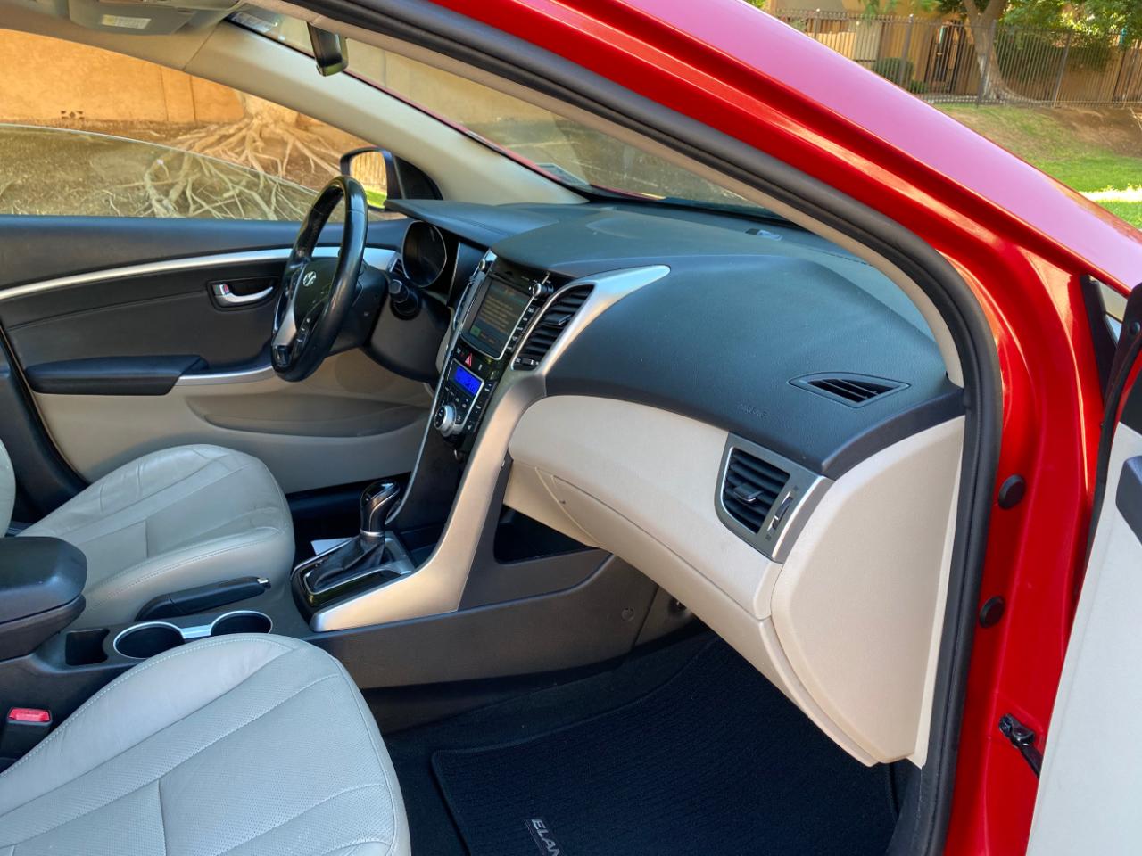 Hyundai Elantra GT 5dr HB Auto 2013