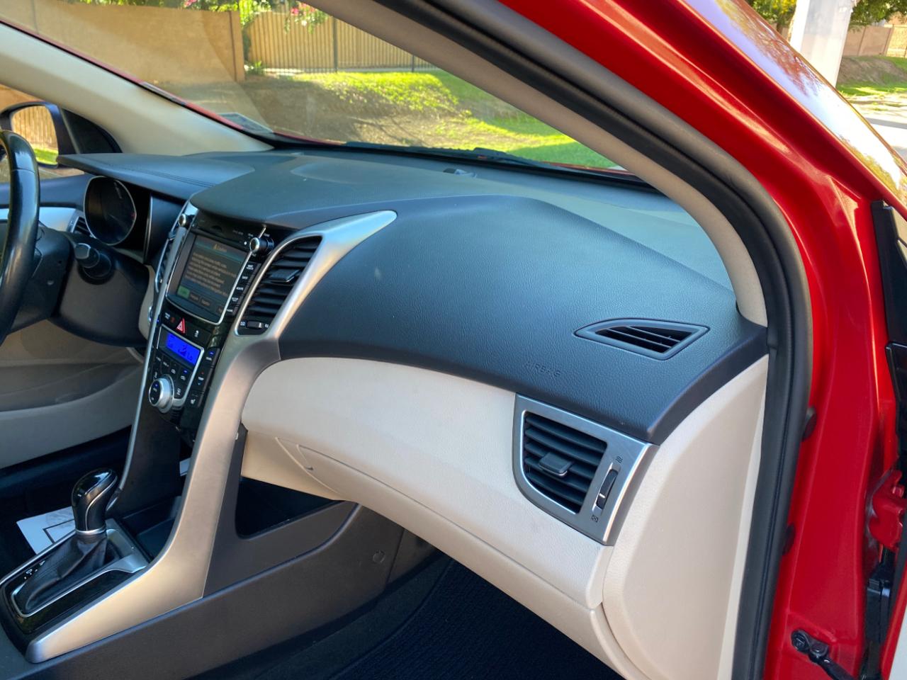 Hyundai Elantra GT 5dr HB Auto 2013