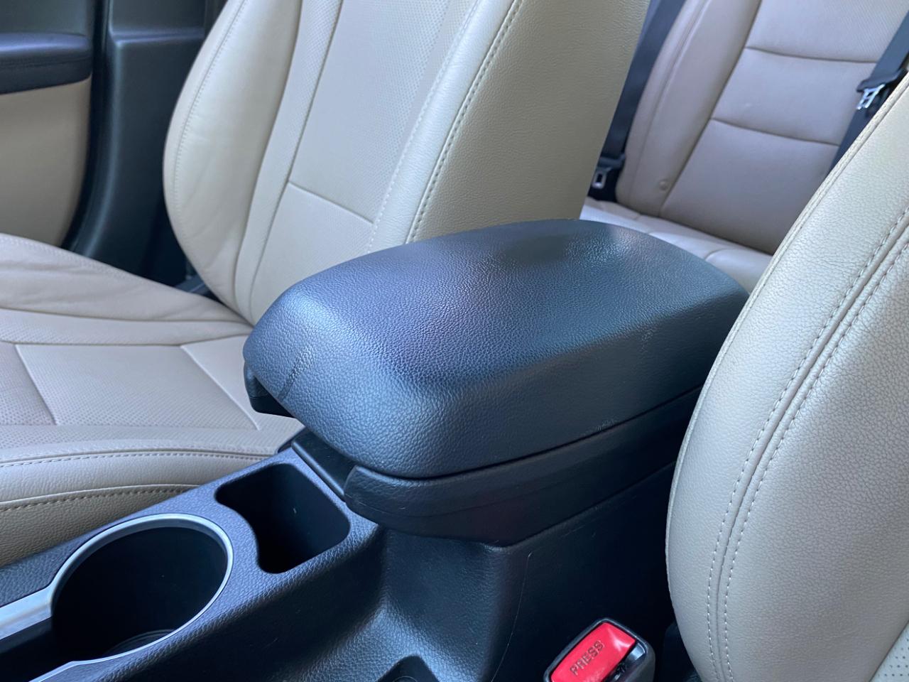 Hyundai Elantra GT 5dr HB Auto 2013