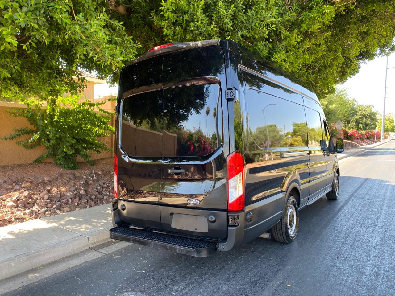 Ford Transit Cargo Van T-250 148" EL Hi Rf 9070 GVWR RWD 2020