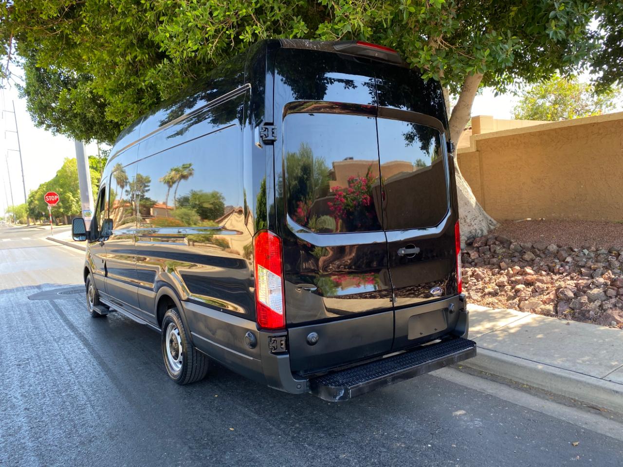 Ford Transit Cargo Van T-250 148" EL Hi Rf 9070 GVWR RWD 2020