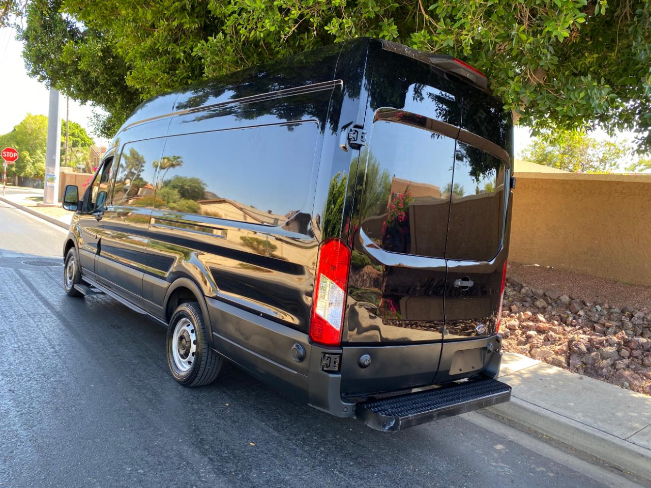 Ford Transit Cargo Van T-250 148" EL Hi Rf 9070 GVWR RWD 2020