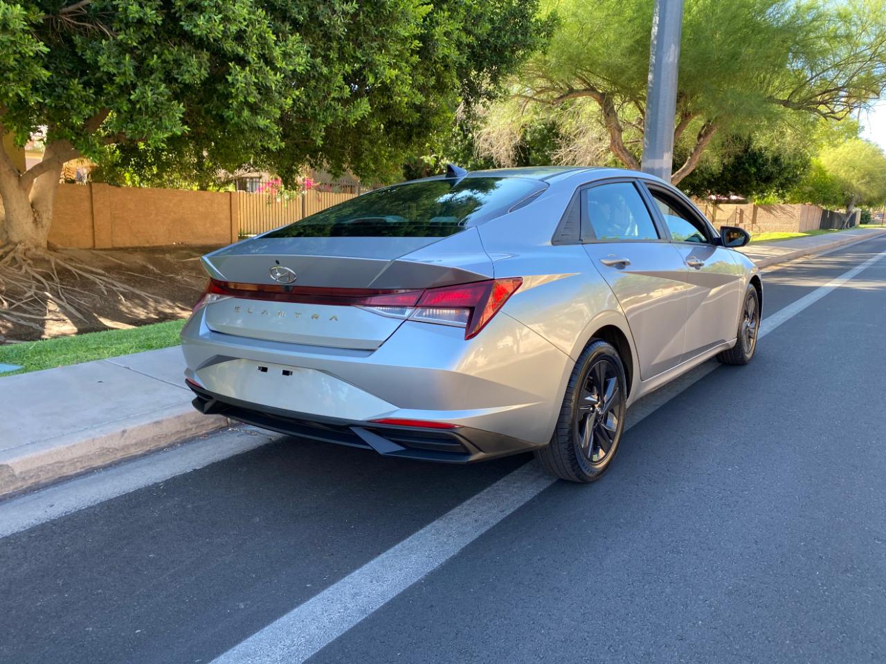 Hyundai Elantra SEL 2021