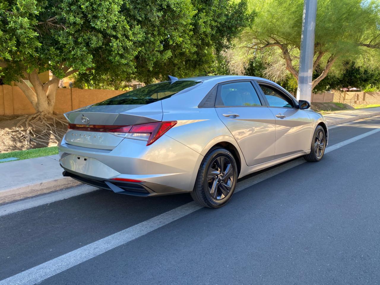 Hyundai Elantra SEL 2021