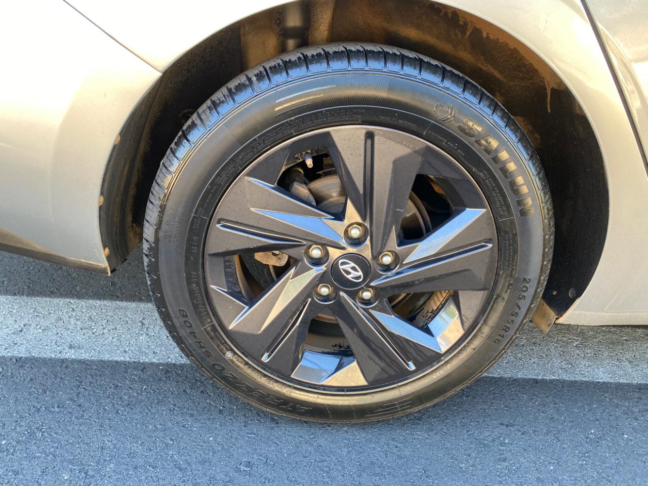 Hyundai Elantra SEL 2021