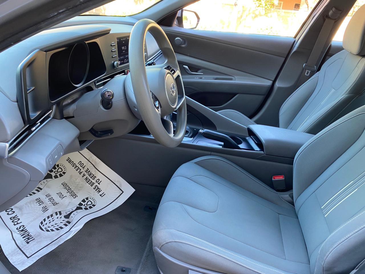 Hyundai Elantra SEL 2021