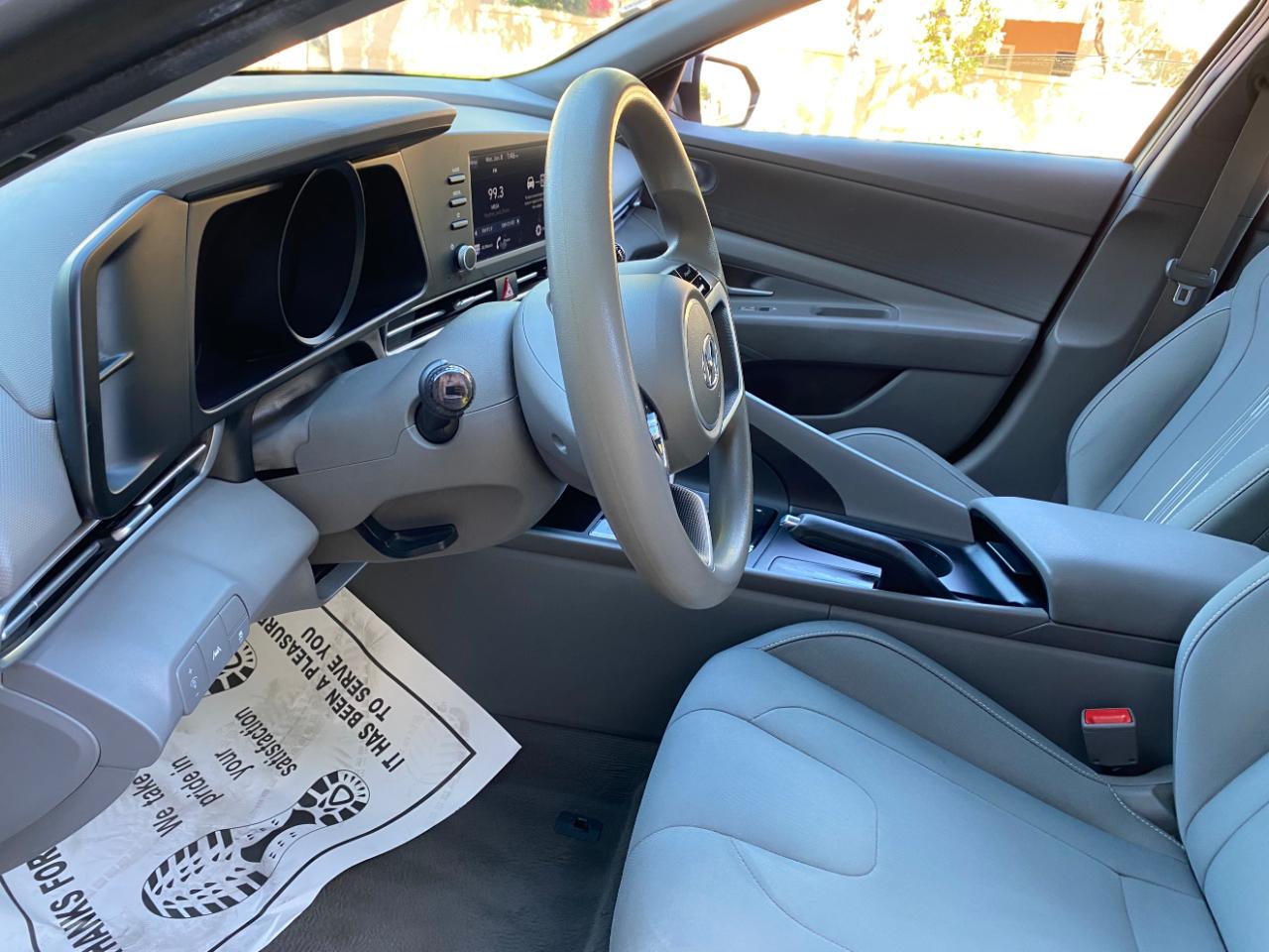 Hyundai Elantra SEL 2021