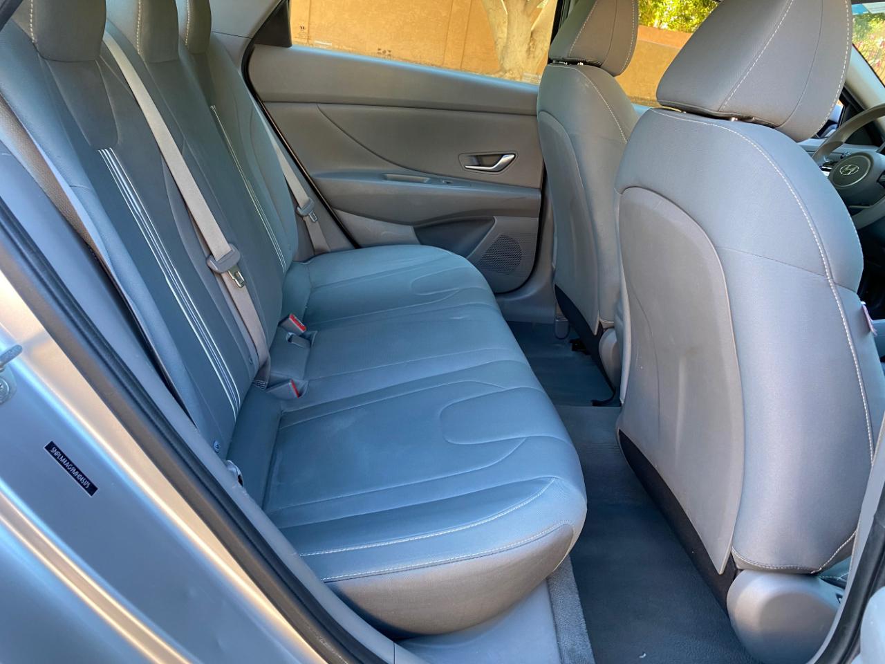 Hyundai Elantra SEL 2021