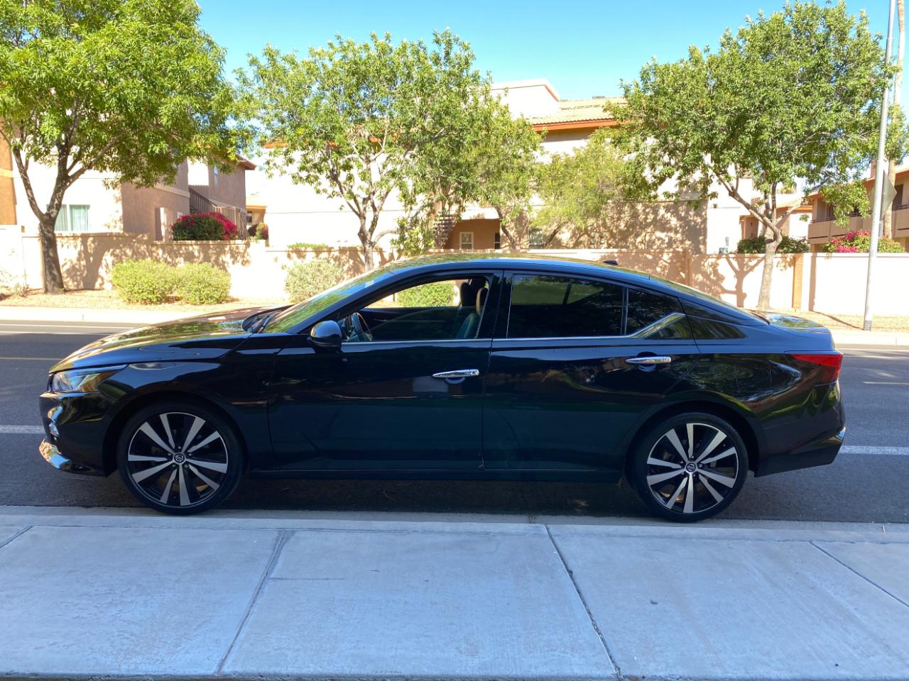 Nissan Altima 2.5 Platinum AWD Sedan 2019