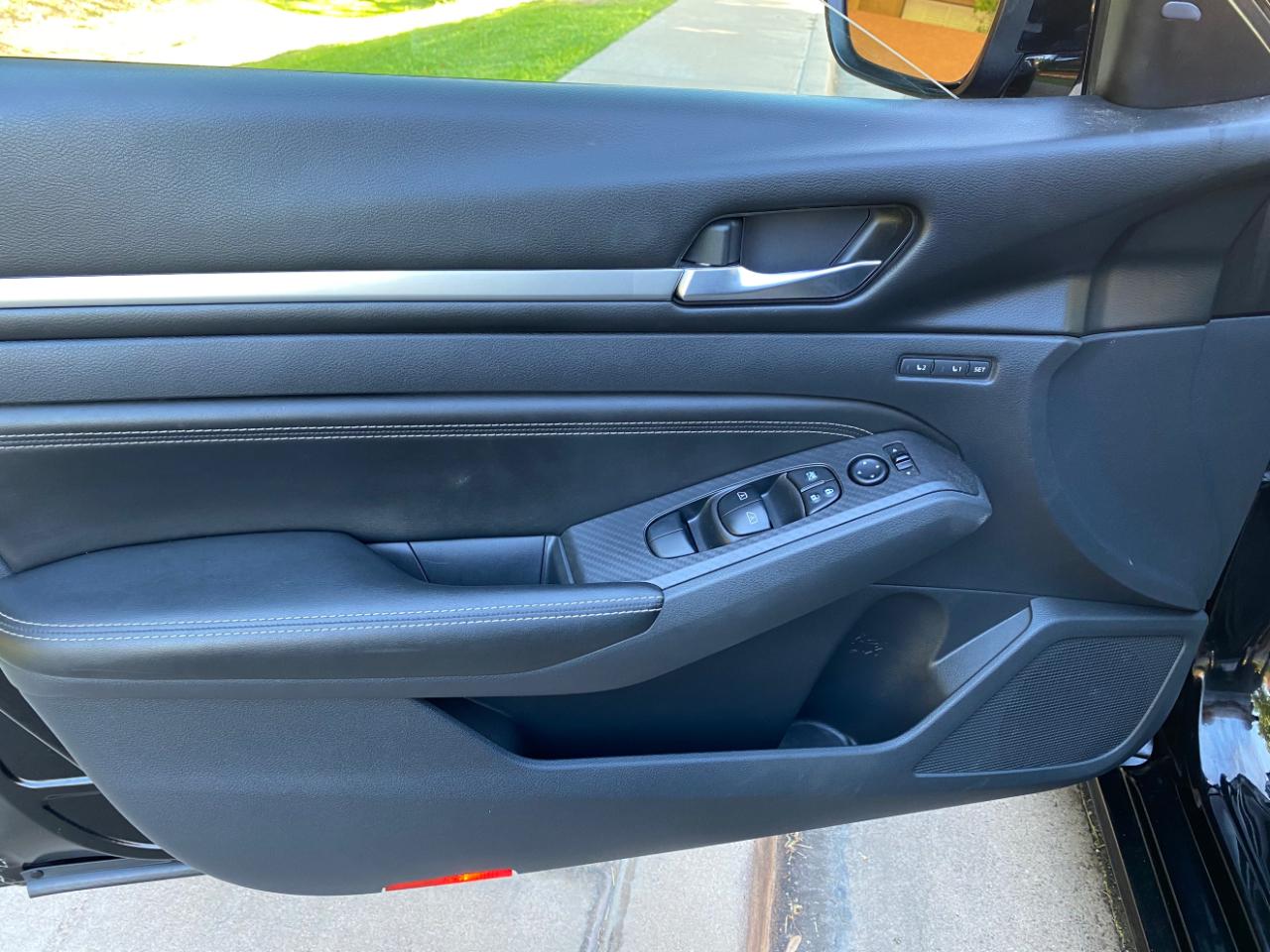 Nissan Altima 2.5 Platinum AWD Sedan 2019