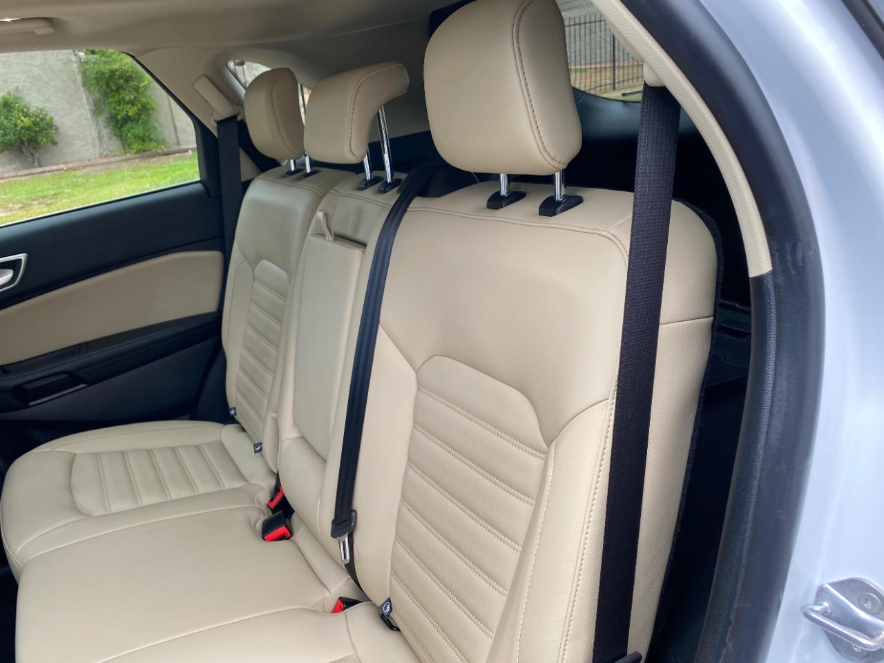Ford Edge SEL FWD 2021