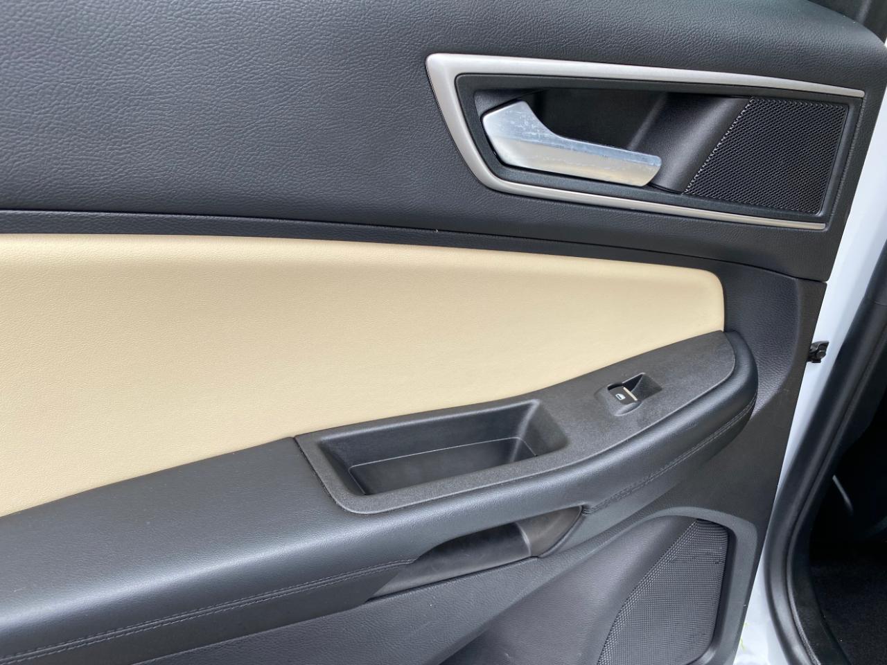 Ford Edge SEL FWD 2021