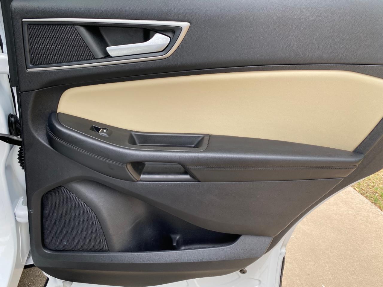Ford Edge SEL FWD 2021