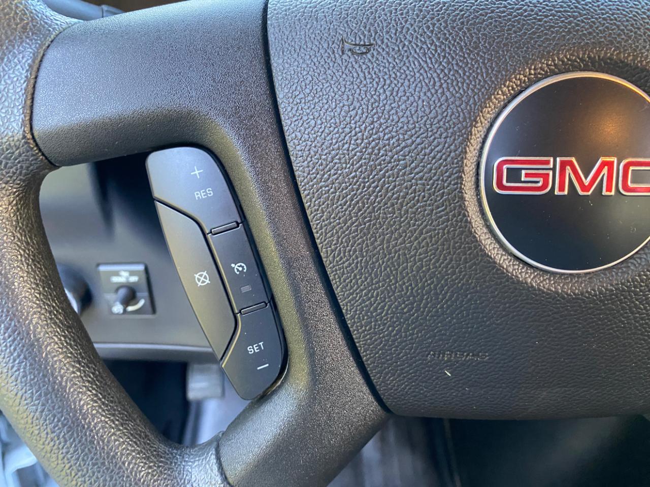 GMC Savana Cargo Van RWD 2500 135" 2025