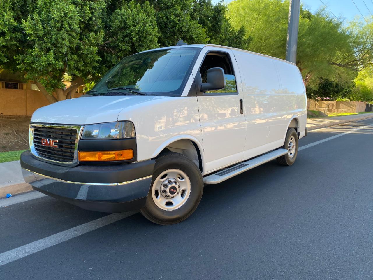 GMC Savana Cargo Van RWD 2500 135" 2025