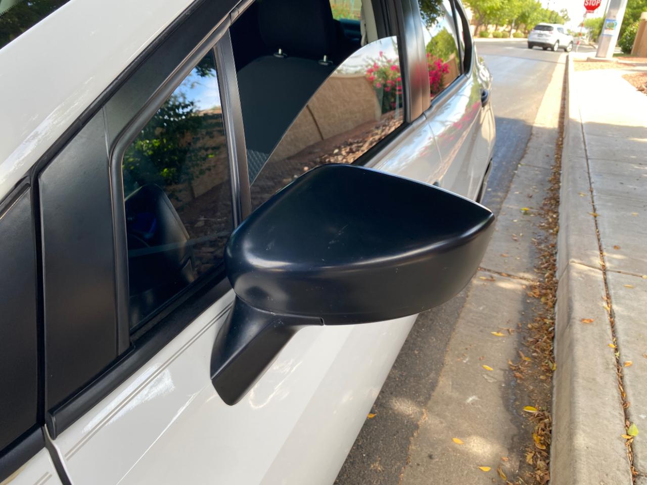 Nissan Versa S CVT 2024