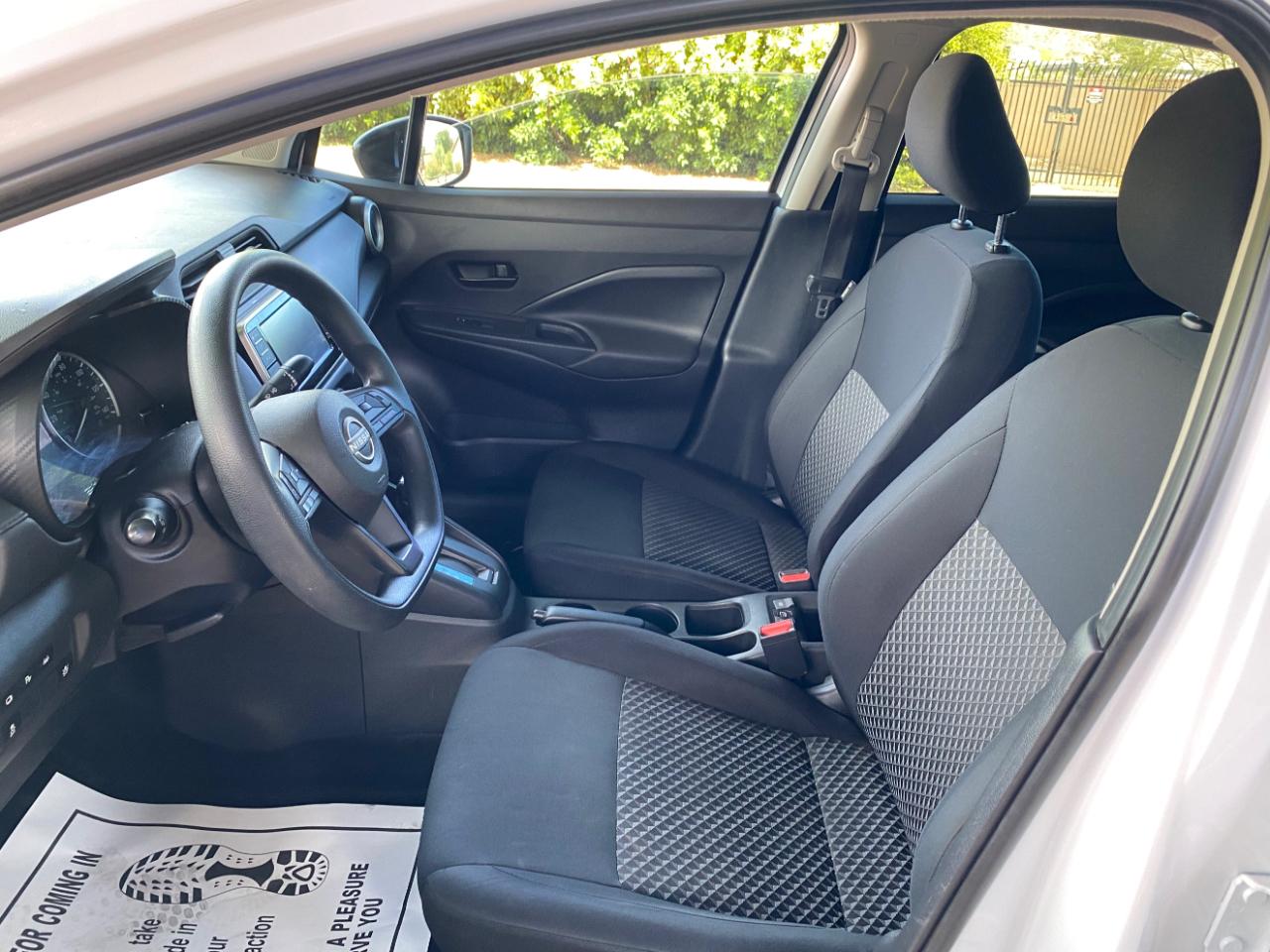 Nissan Versa S CVT 2024