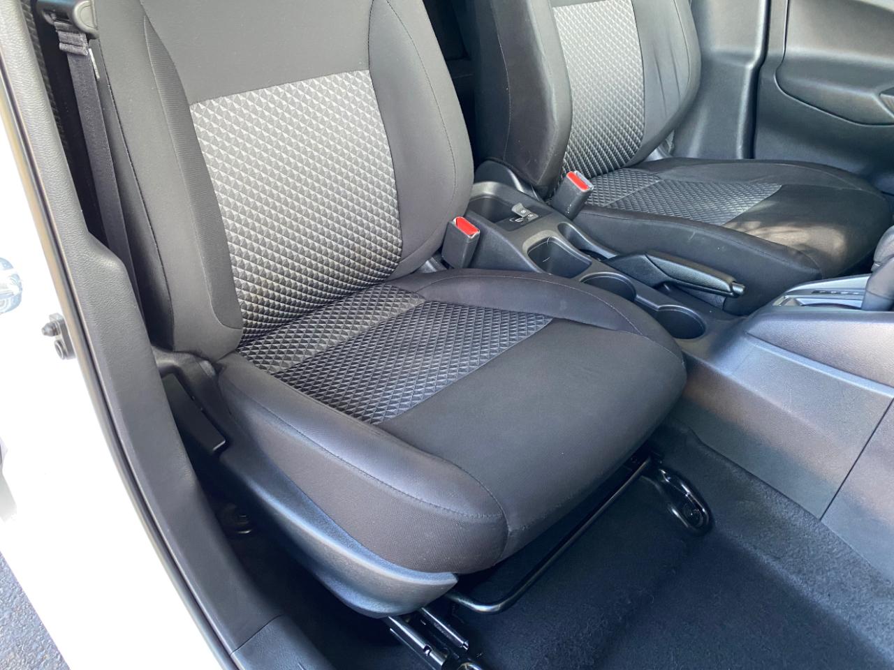 Nissan Versa S CVT 2024