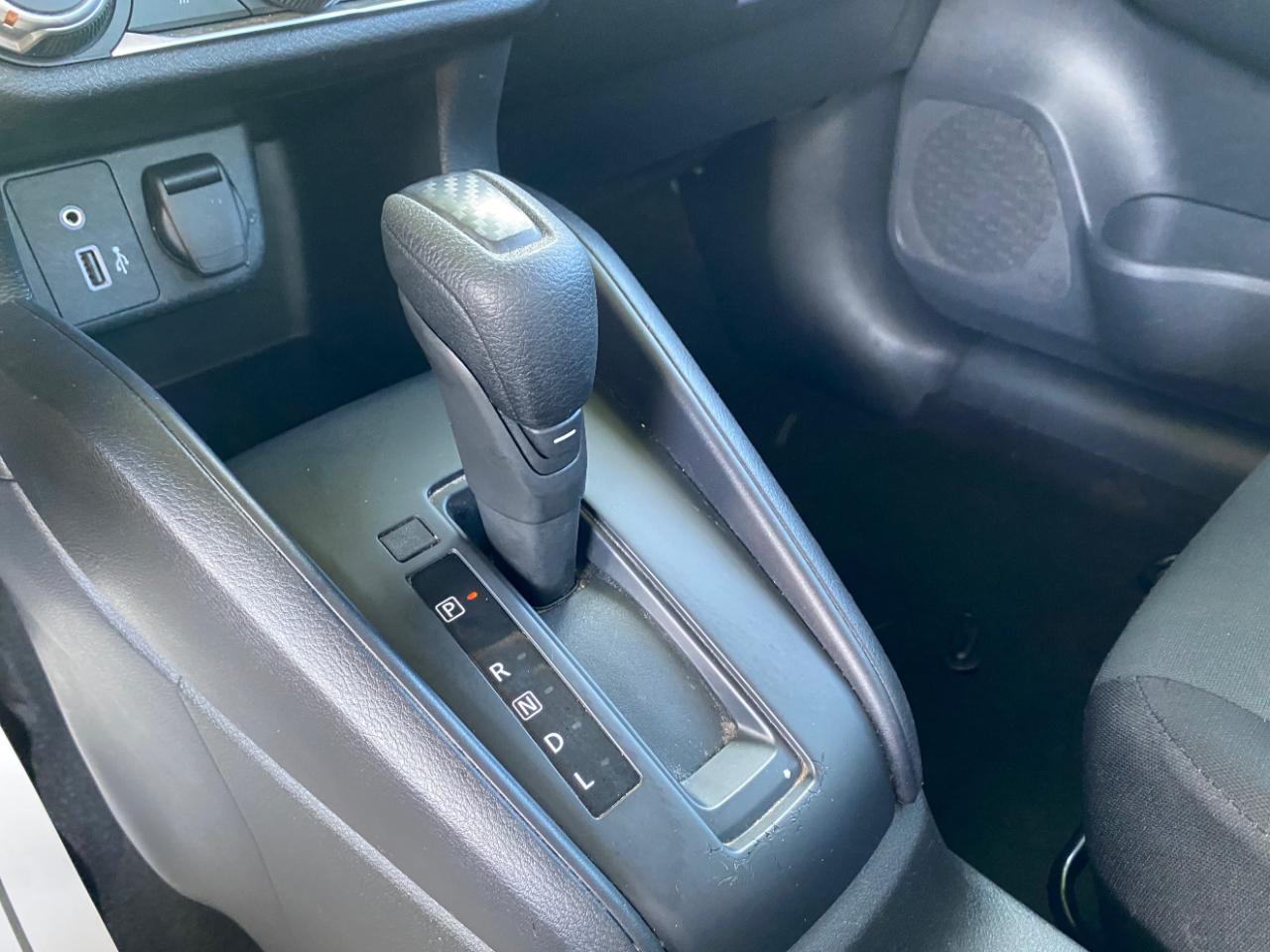 Nissan Versa S CVT 2024