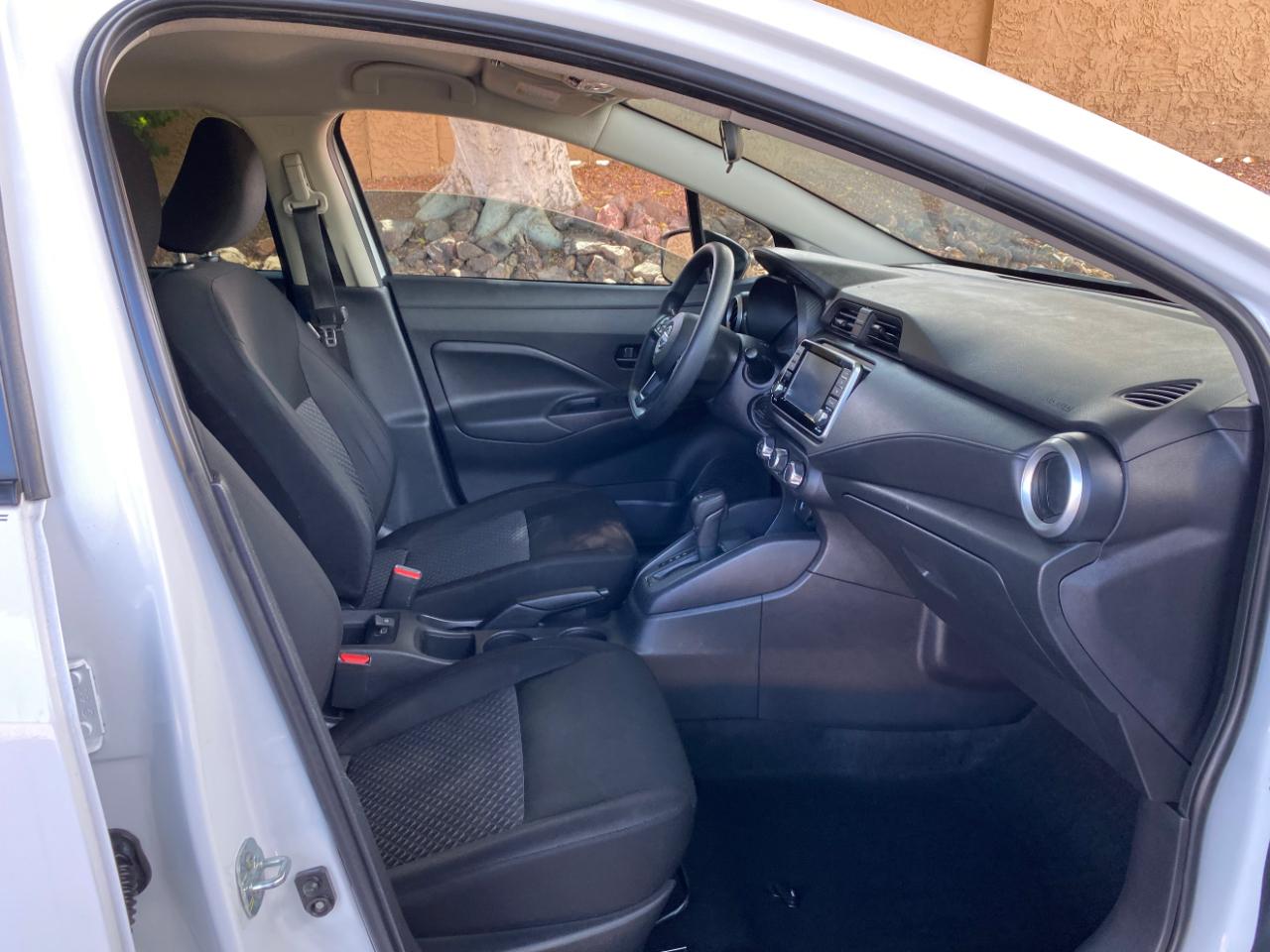 Nissan Versa S CVT 2024