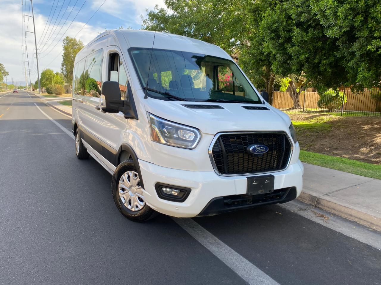 Ford Transit Passenger Wagon T-350 148" Med Roof XLT RWD 2023